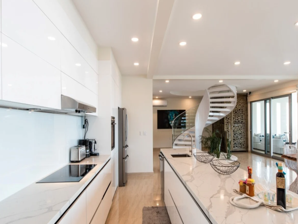 Luxury Oceanfront Villa in Indigo Bay, St. Maarten - Your Dream Getaway